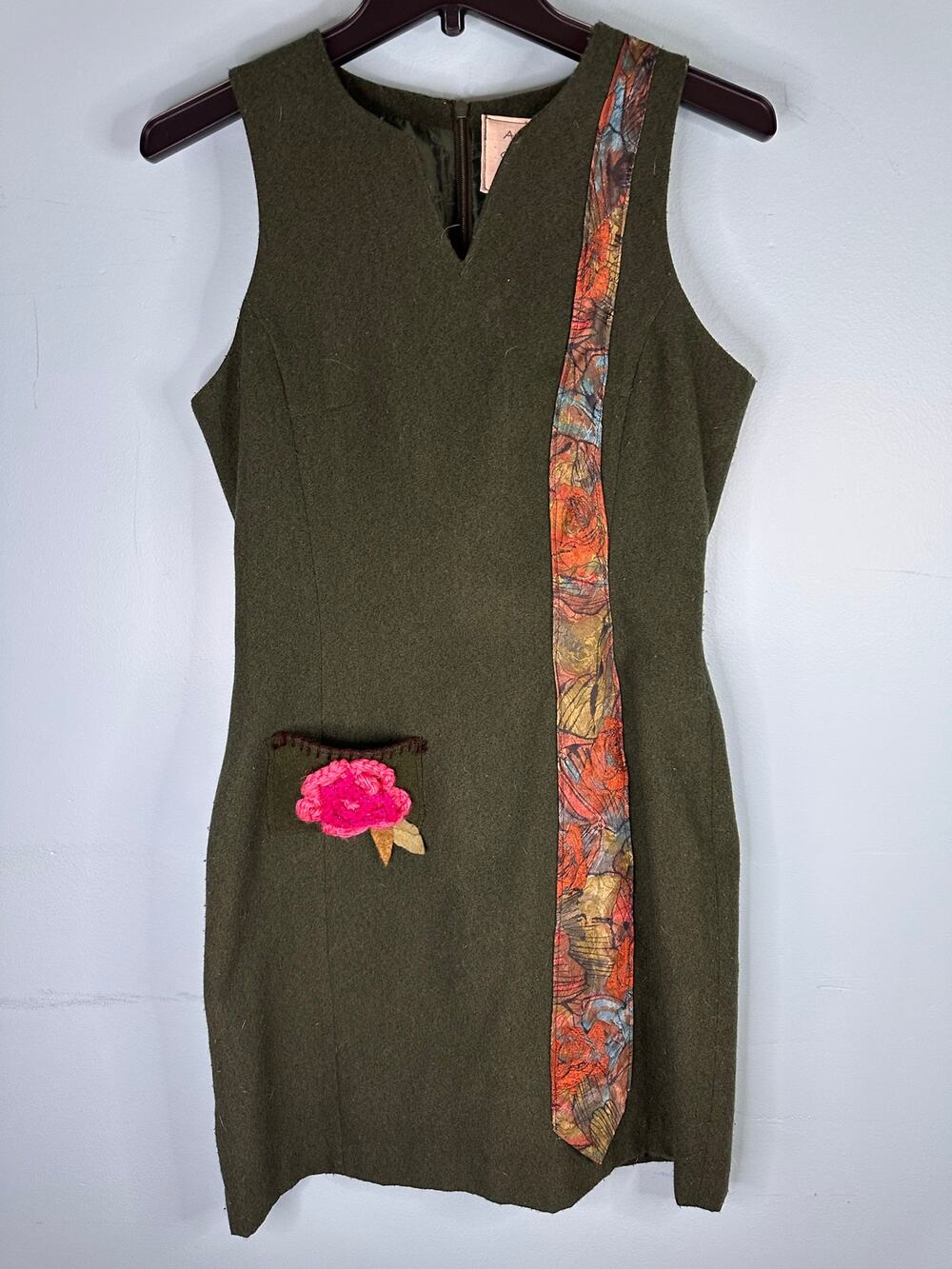 Vintage original olive appliqué crochet flower dress size small Boho Art Teacher